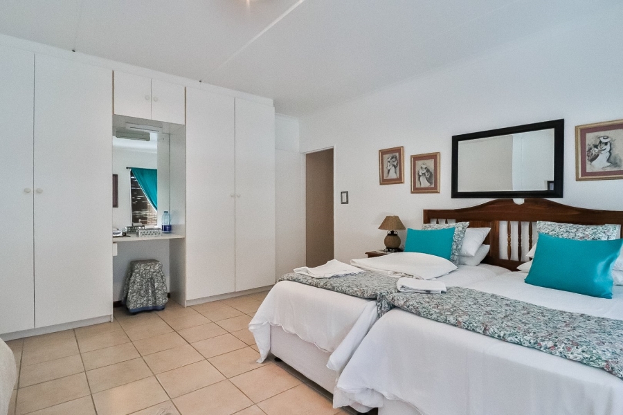 7 Bedroom Property for Sale in Country Club Western Cape
